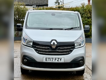 Used Renault Trafic 2017 for sale - 77701485: Photo