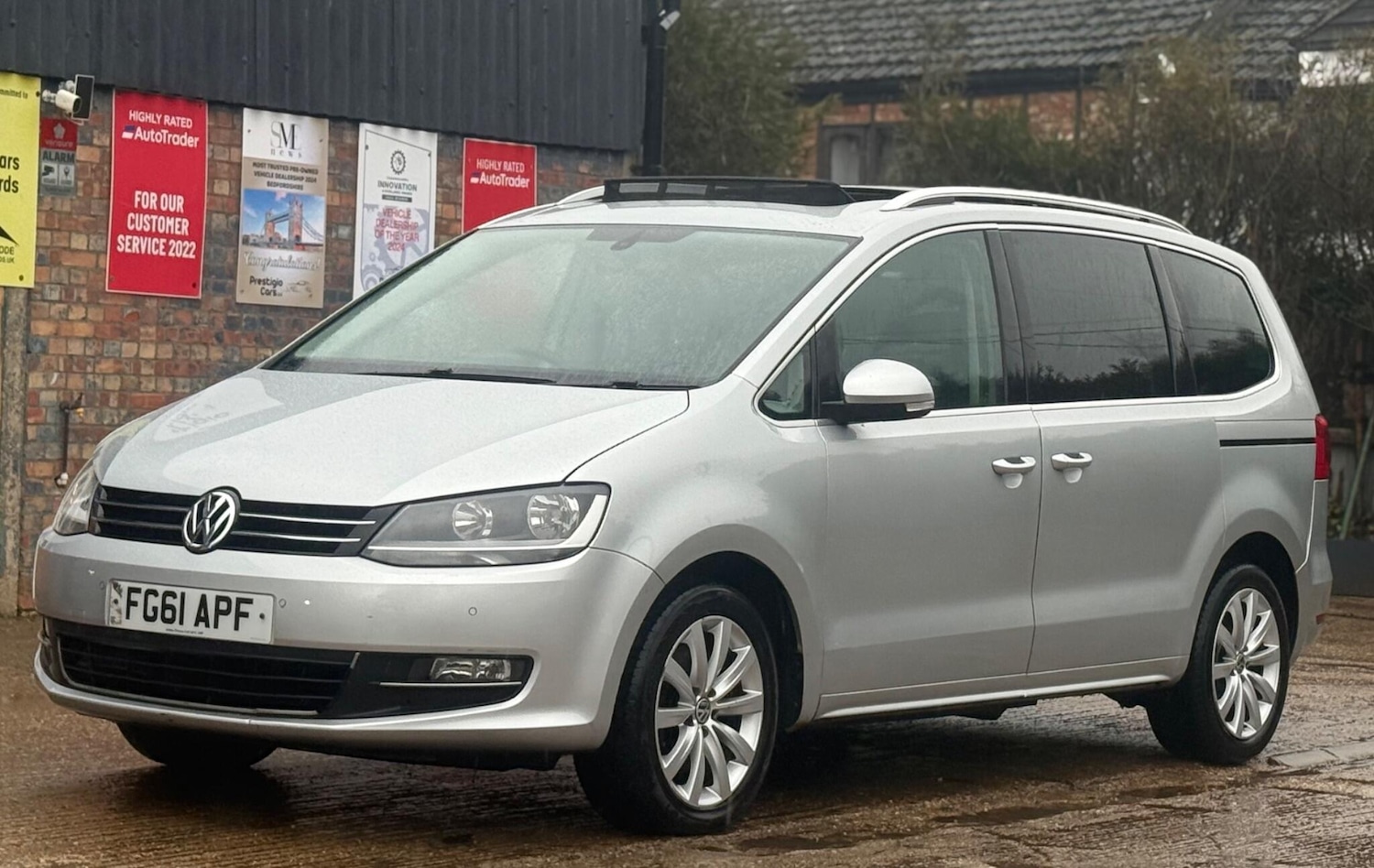 Used Volkswagen Sharan 2011 for sale - 77446275: Photo 3
