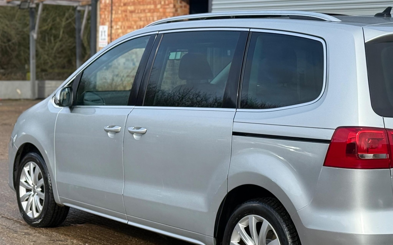 Used Volkswagen Sharan 2011 for sale - 77446275: Photo 35