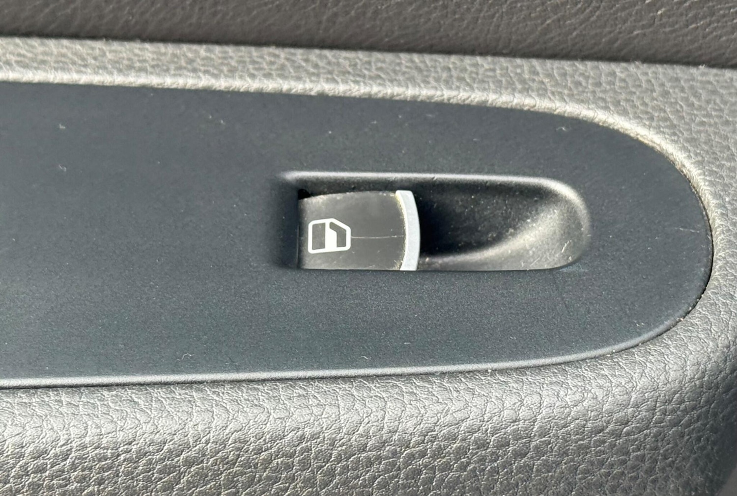 Used Volkswagen Sharan 2011 for sale - 77446275: Photo 40