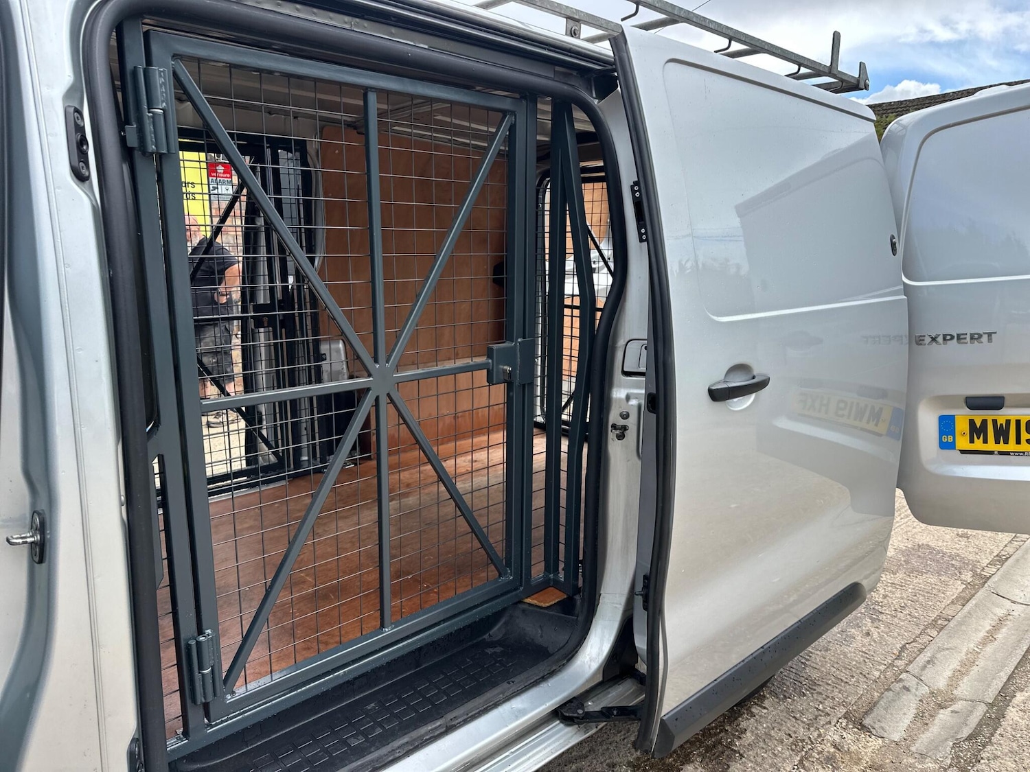 Used Peugeot Expert 2019 for sale - 76273746: Photo 32