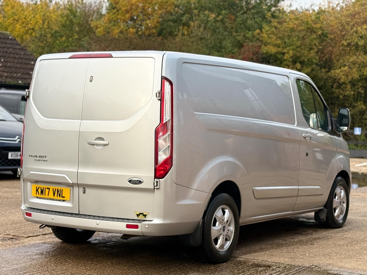 Used Ford Transit Custom 2017 for sale - 76330441: Photo 11