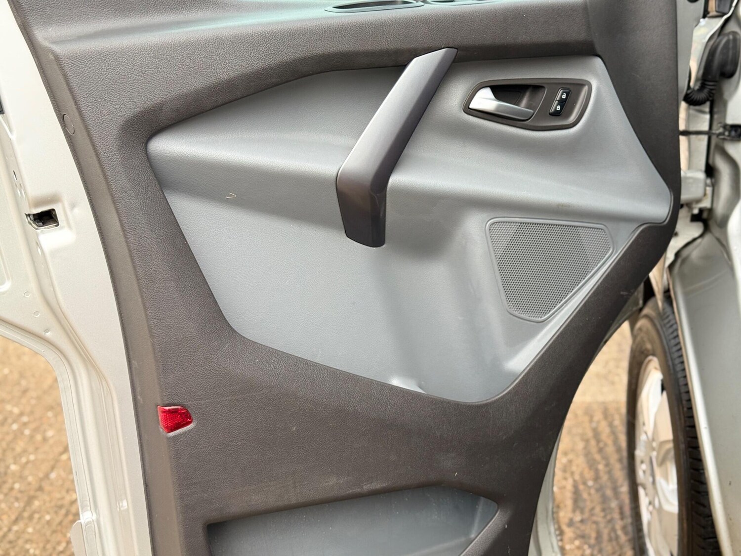 Used Ford Transit Custom 2017 for sale - 76330441: Photo 36