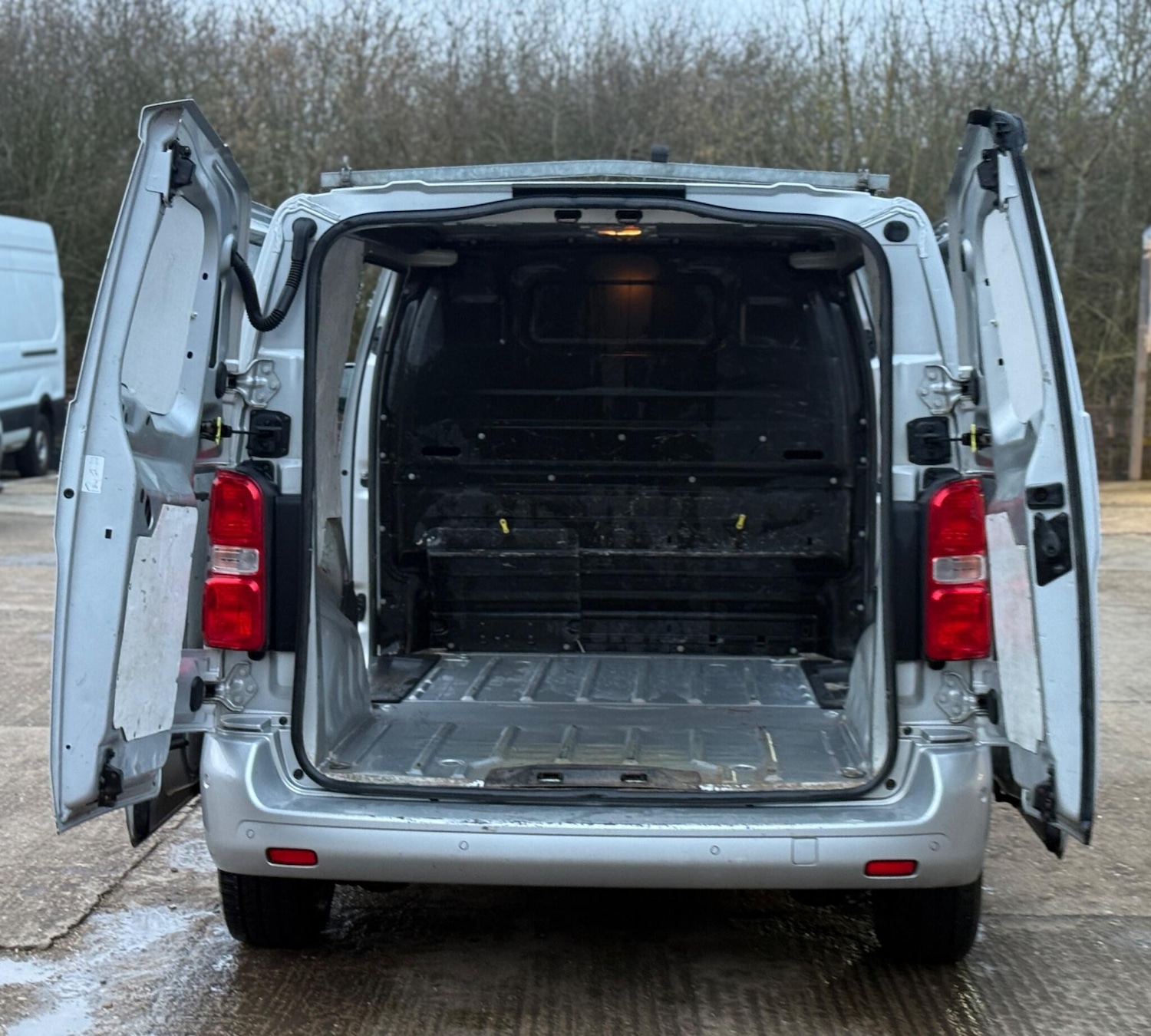 Used Peugeot Expert 2016 for sale - 77327264: Photo 18