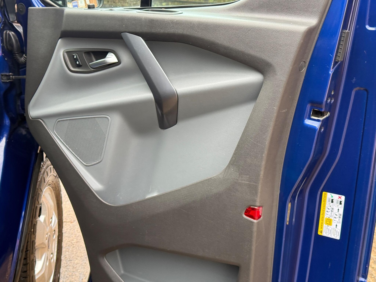 Used Ford Transit Custom 2017 for sale - 77200784: Photo 33