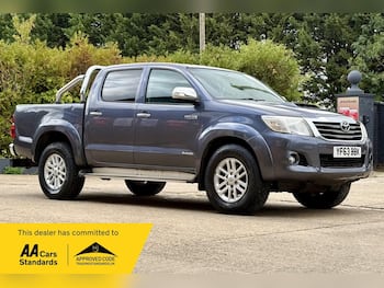 Used Toyota Hilux 2014 for sale - 79684380: Photo
