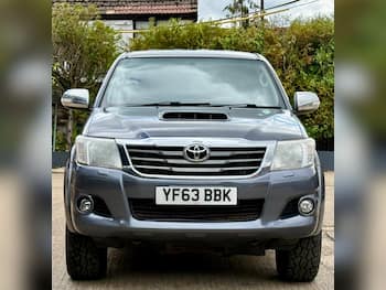 Used Toyota Hilux 2014 for sale - 79684380: Photo