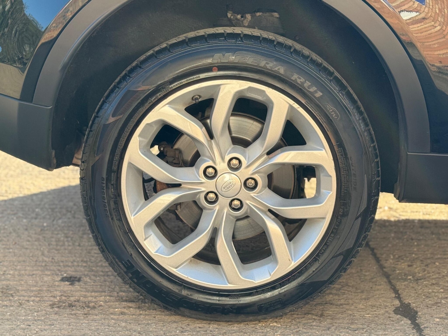 Used Land Rover Discovery Sport 2019 for sale - 77919037: Photo 19