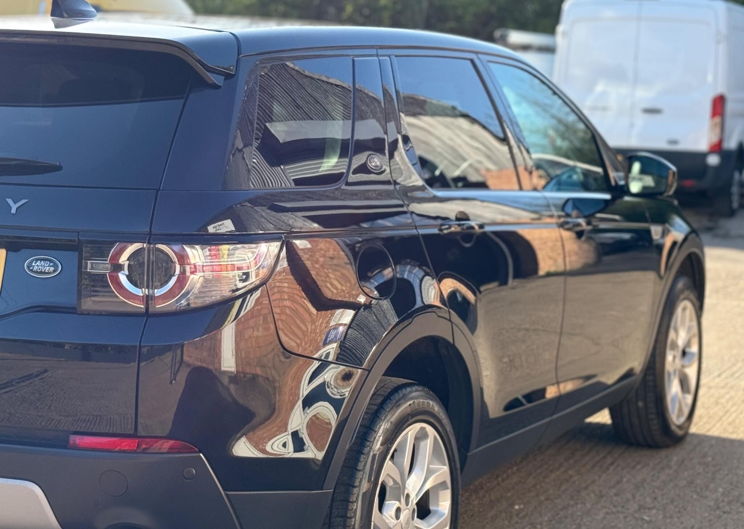 Used Land Rover Discovery Sport 2019 for sale - 77919037: Photo 28