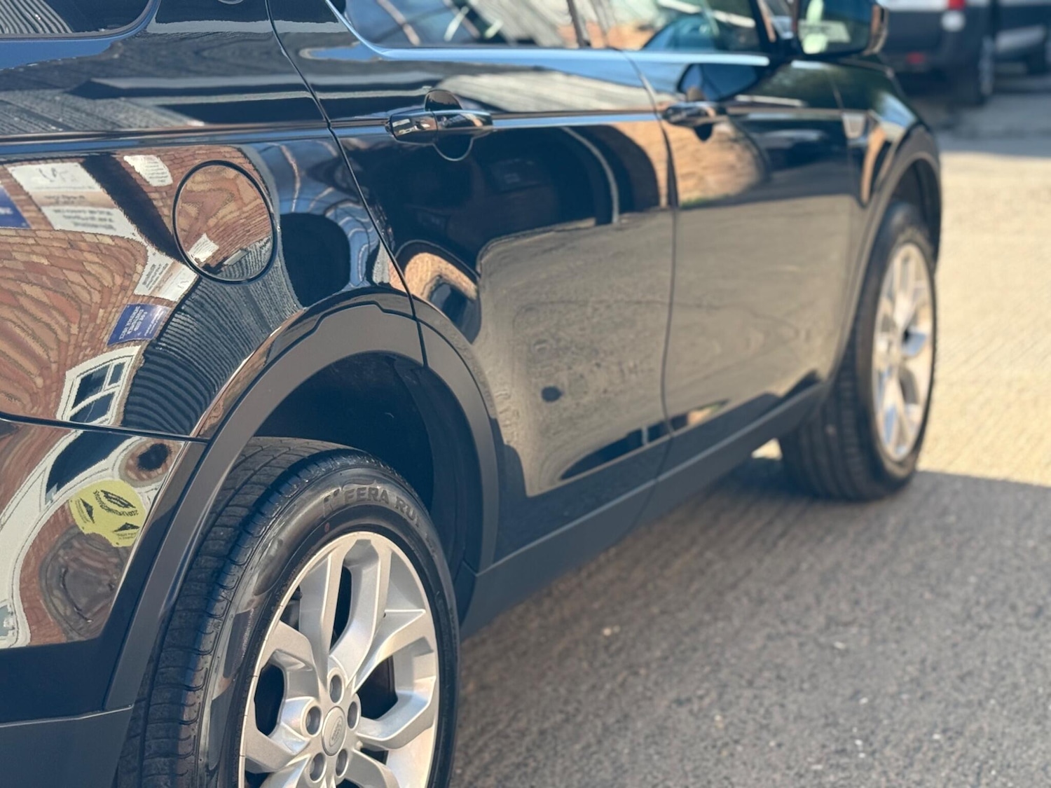 Used Land Rover Discovery Sport 2019 for sale - 77919037: Photo 33