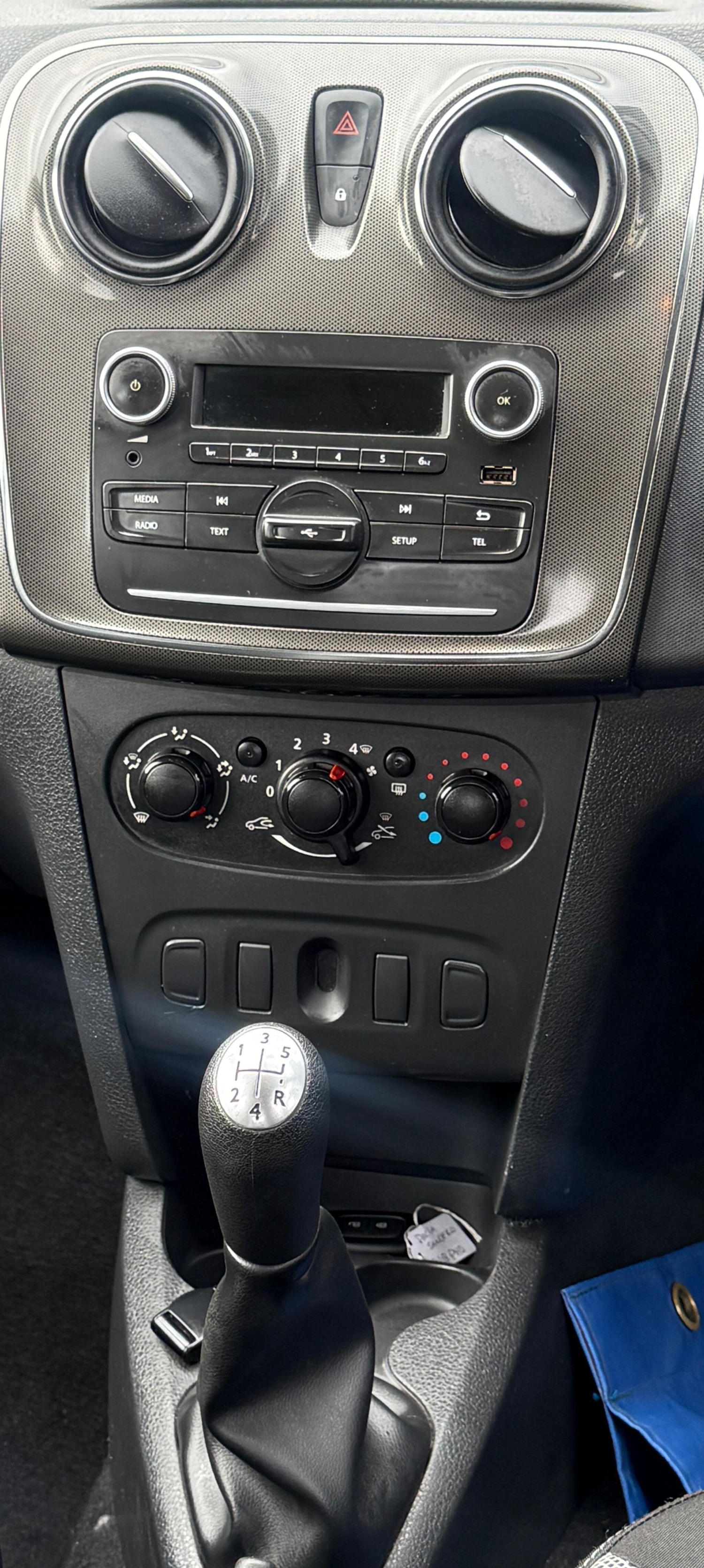 Used Dacia Sandero Stepway 2018 for sale - 77984187: Photo 18