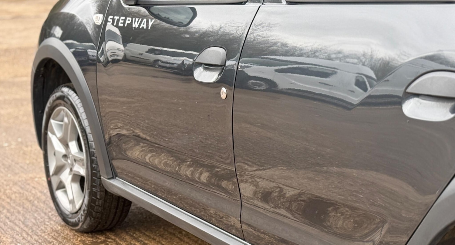 Used Dacia Sandero Stepway 2018 for sale - 77984187: Photo 29