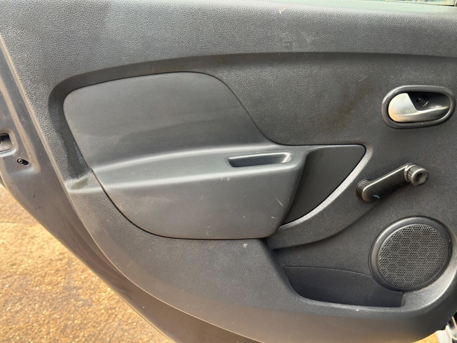 Used Dacia Sandero Stepway 2018 for sale - 77984187: Photo 37