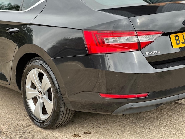 Used Skoda Superb 2016 for sale - 75582332: Photo 24