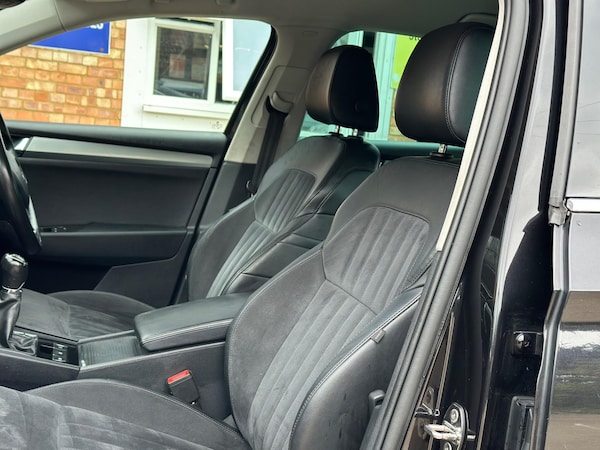 Used Skoda Superb 2016 for sale - 75582332: Photo 34