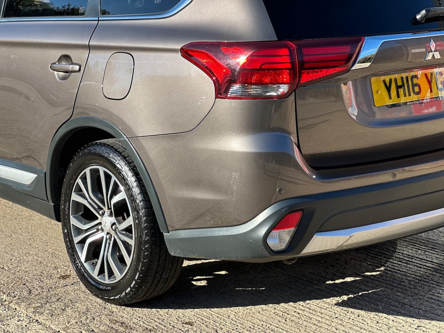 Used Mitsubishi Outlander 2016 for sale - 76186997: Photo 27