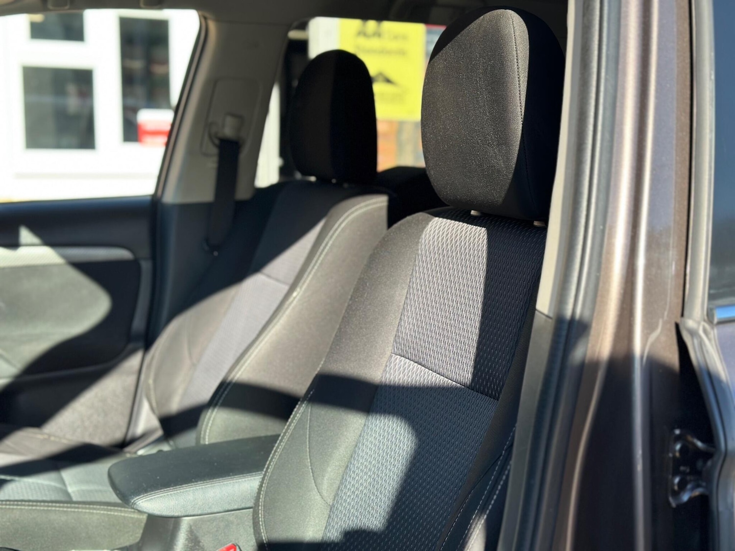 Used Mitsubishi Outlander 2016 for sale - 76186997: Photo 36