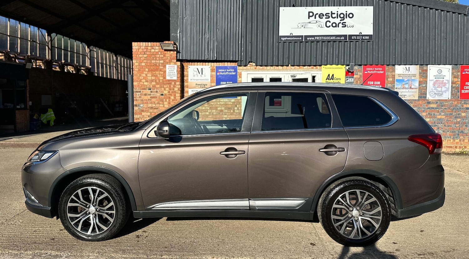 Used Mitsubishi Outlander 2016 for sale - 76186997: Photo 8