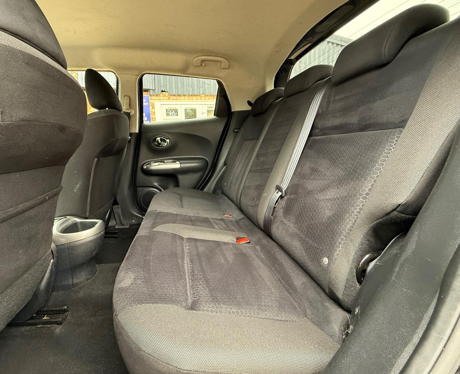 Used Nissan Juke 2011 for sale - 76128034: Photo 24