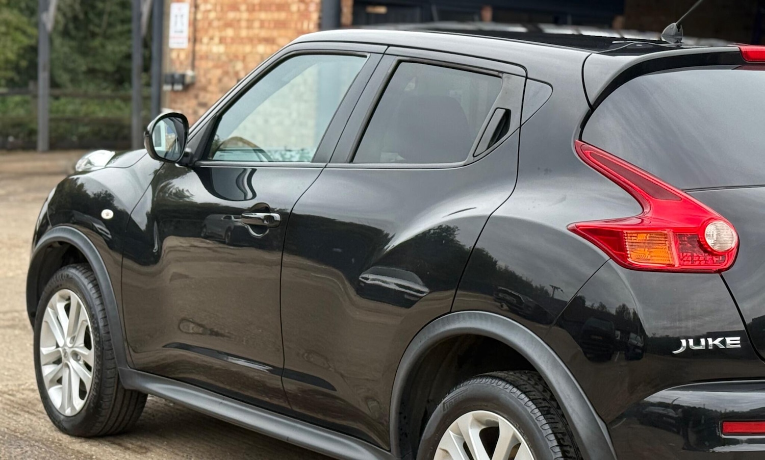 Used Nissan Juke 2011 for sale - 76128034: Photo 33