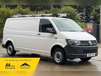 Used Volkswagen Transporter 2018 for sale - 78864777: Photo