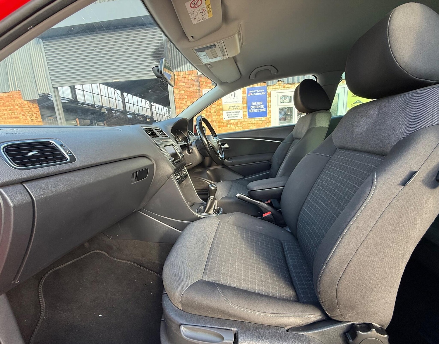 Used Volkswagen Polo 2015 for sale - 77118125: Photo 11