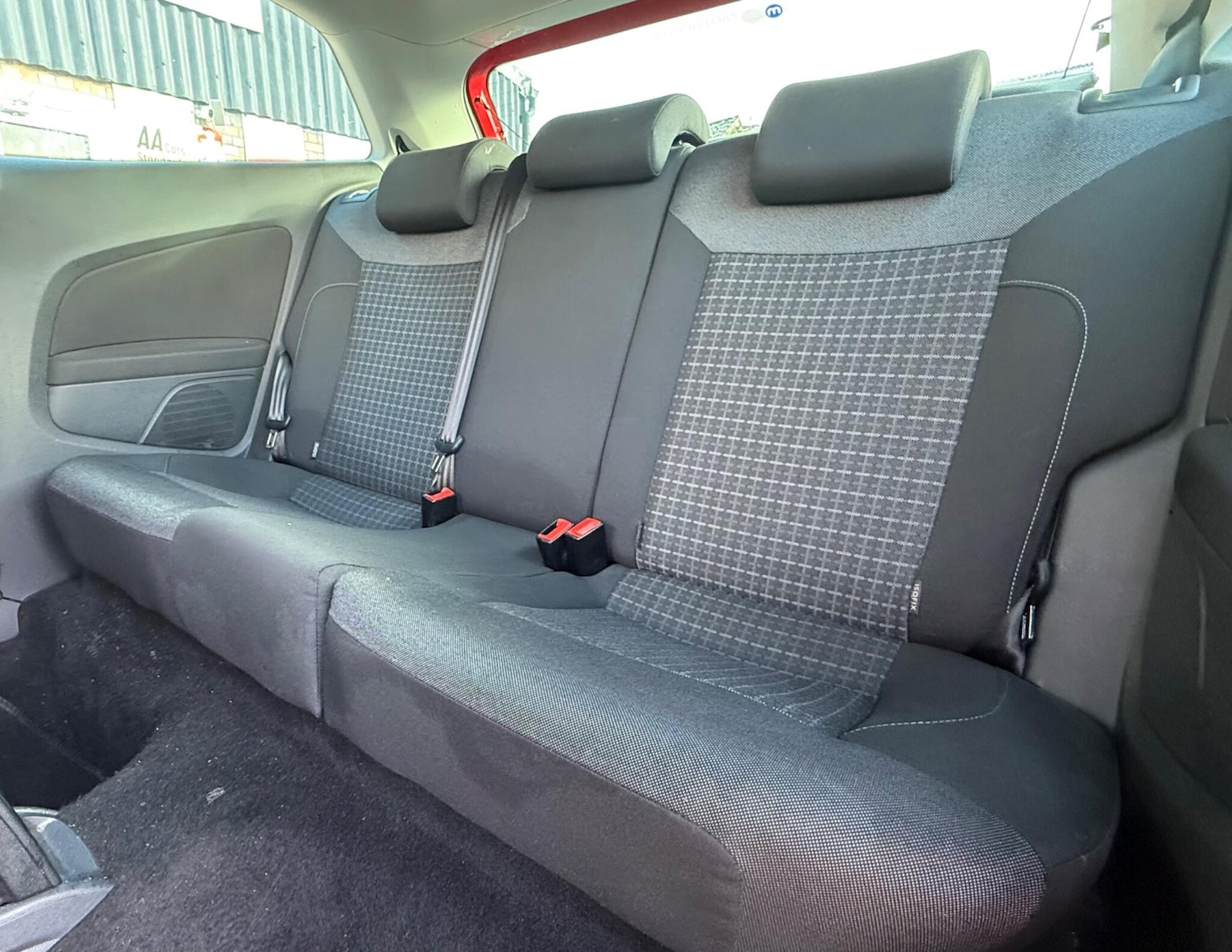 Used Volkswagen Polo 2015 for sale - 77118125: Photo 12