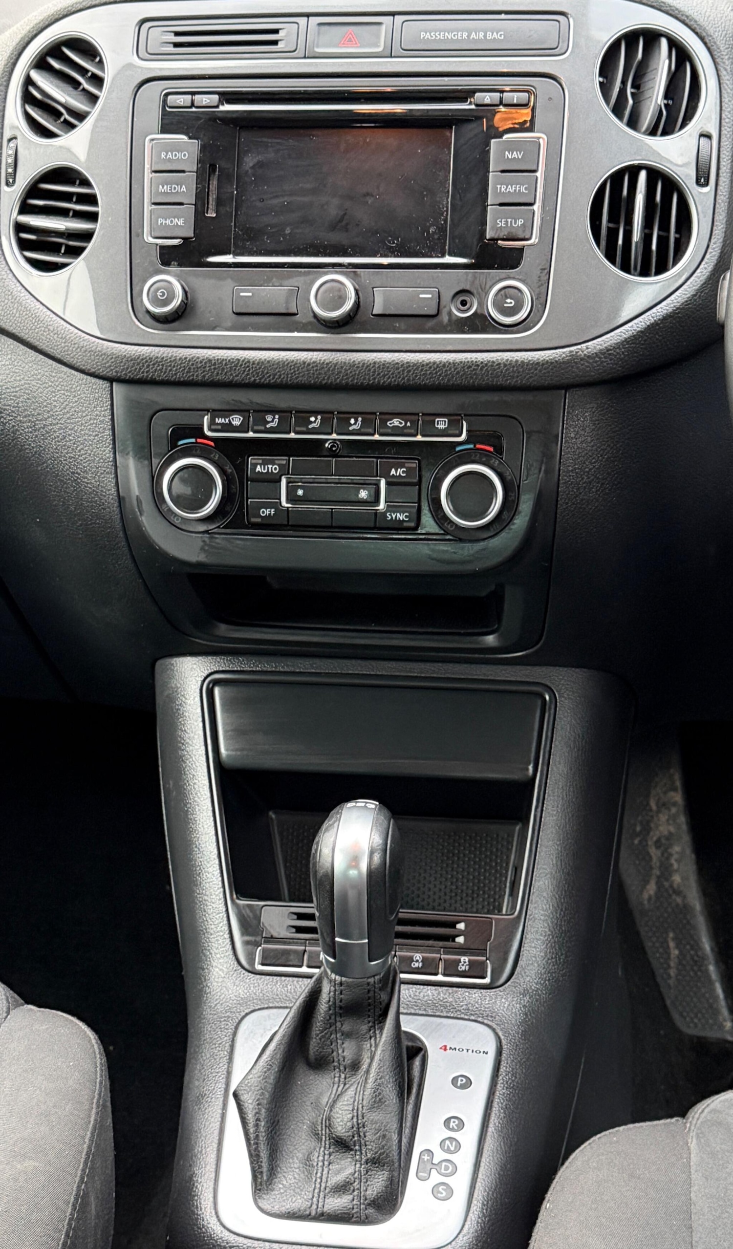 Used Volkswagen Tiguan 2015 for sale - 77529300: Photo 18