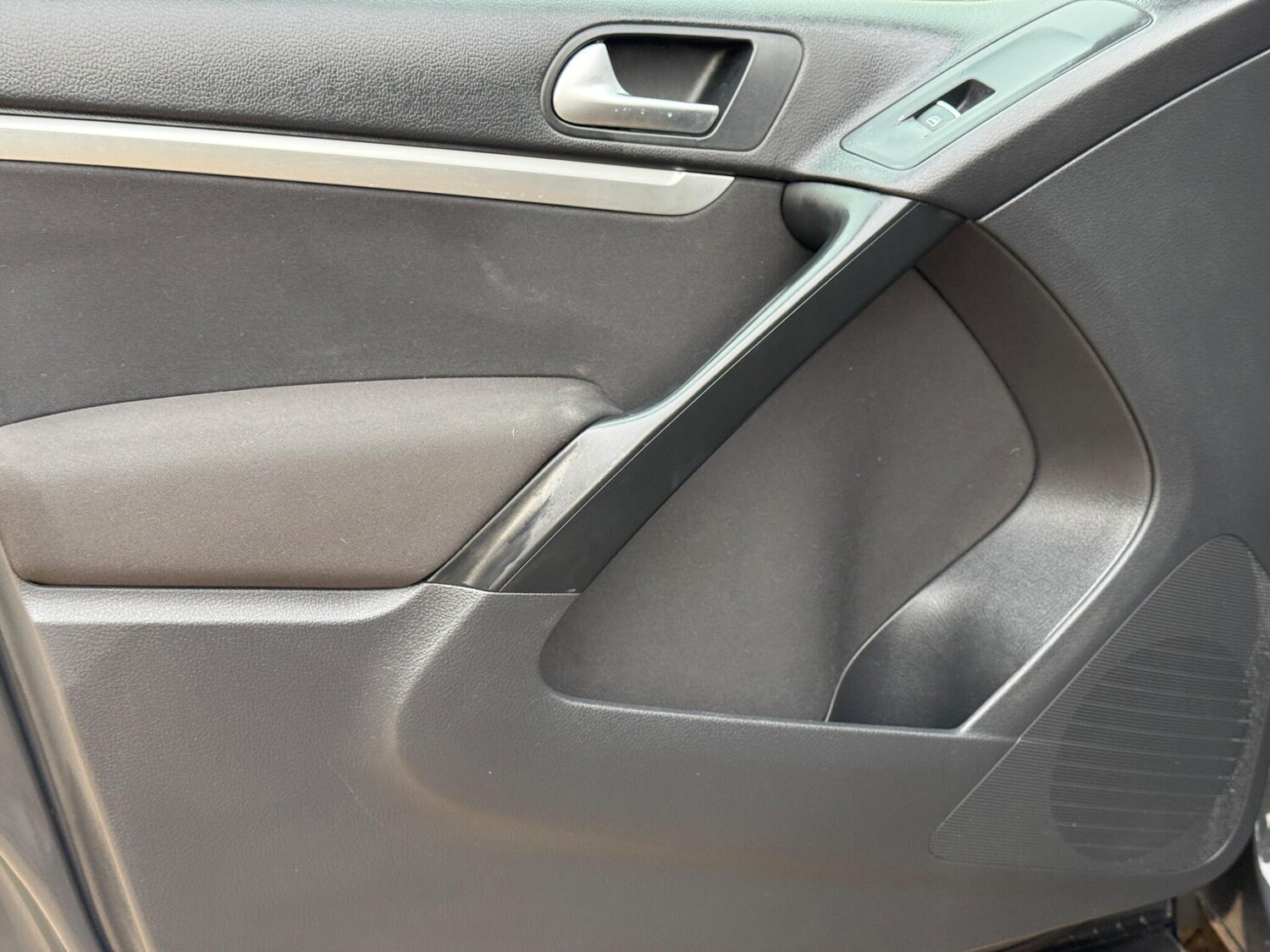 Used Volkswagen Tiguan 2015 for sale - 77529300: Photo 36