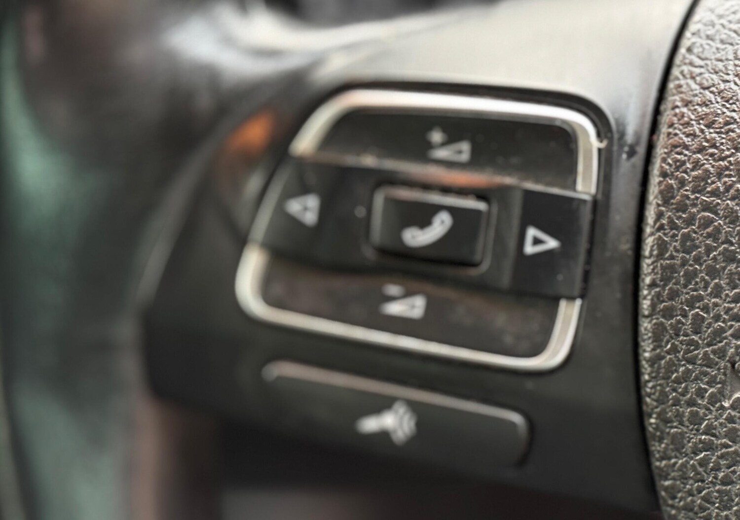 Used Volkswagen Tiguan 2015 for sale - 77529300: Photo 42