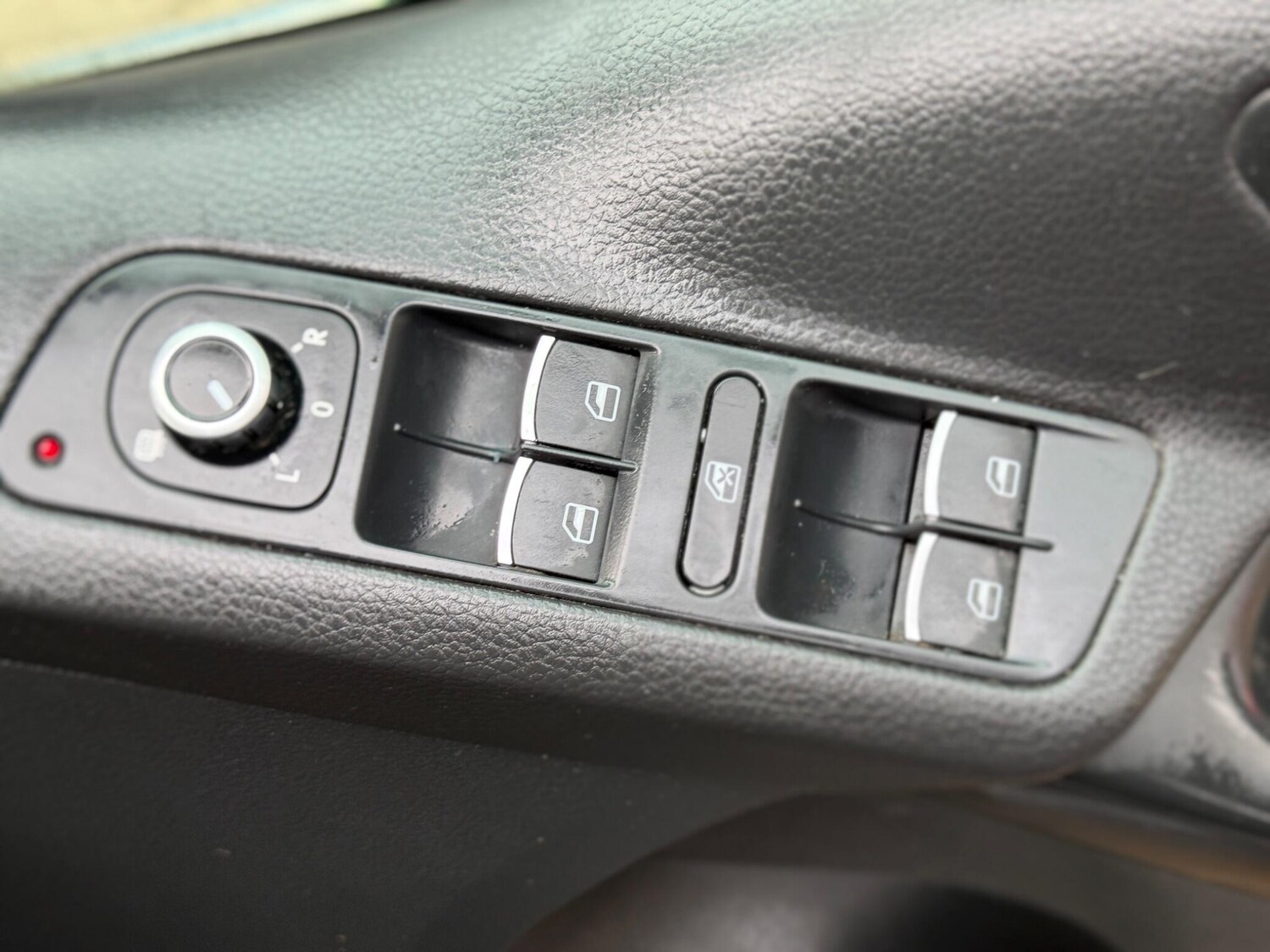 Used Volkswagen Tiguan 2015 for sale - 77529300: Photo 43