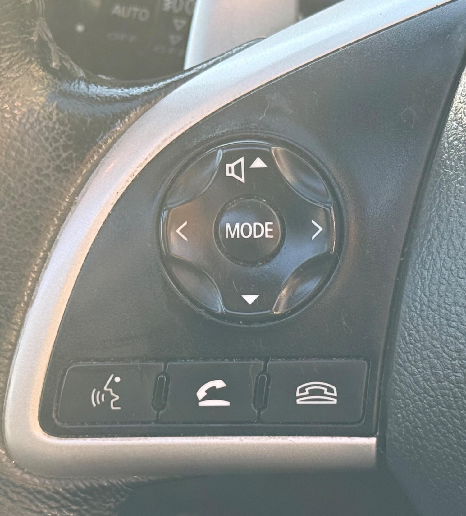 Used Mitsubishi Outlander 2015 for sale - 77789653: Photo 46