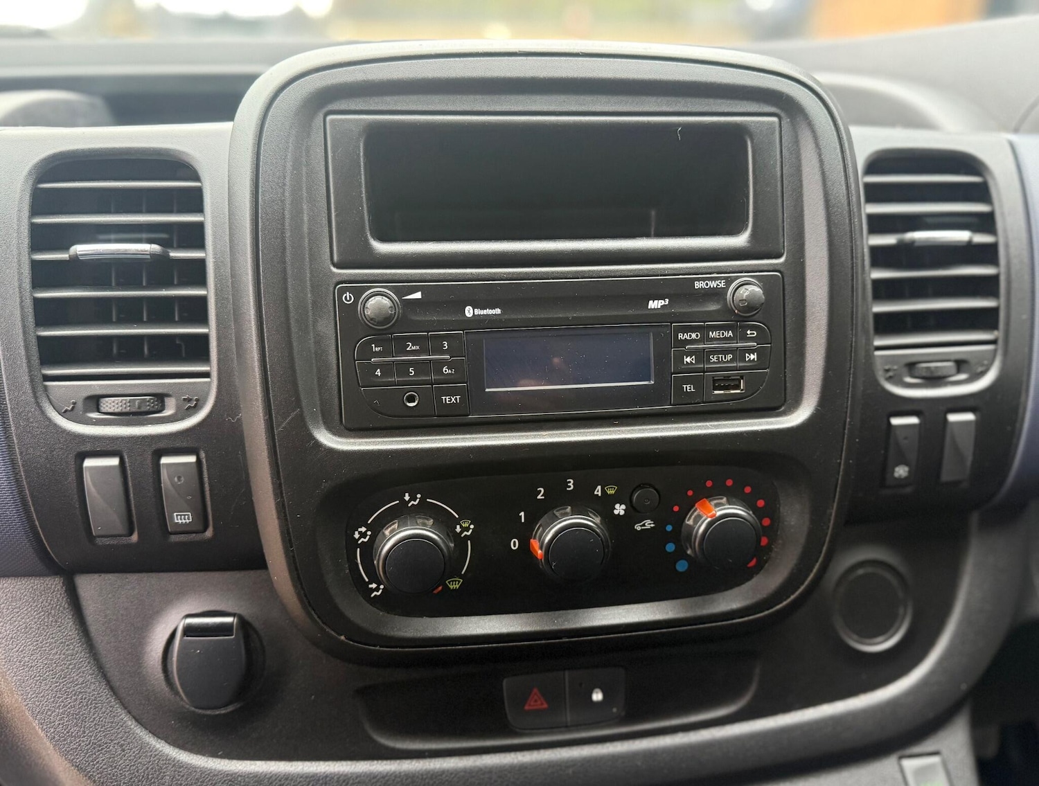 Used Vauxhall Vivaro 2016 for sale - 77056259: Photo 22