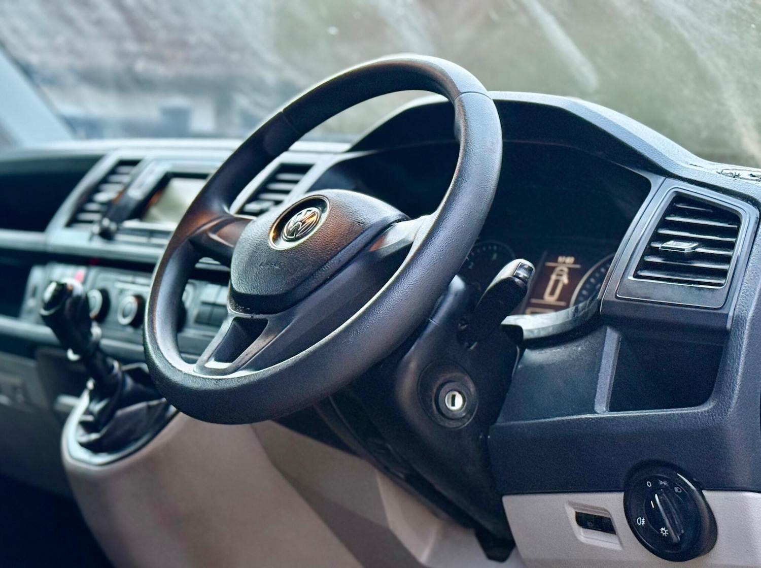 Used Volkswagen Transporter 2018 for sale - 77578848: Photo 13