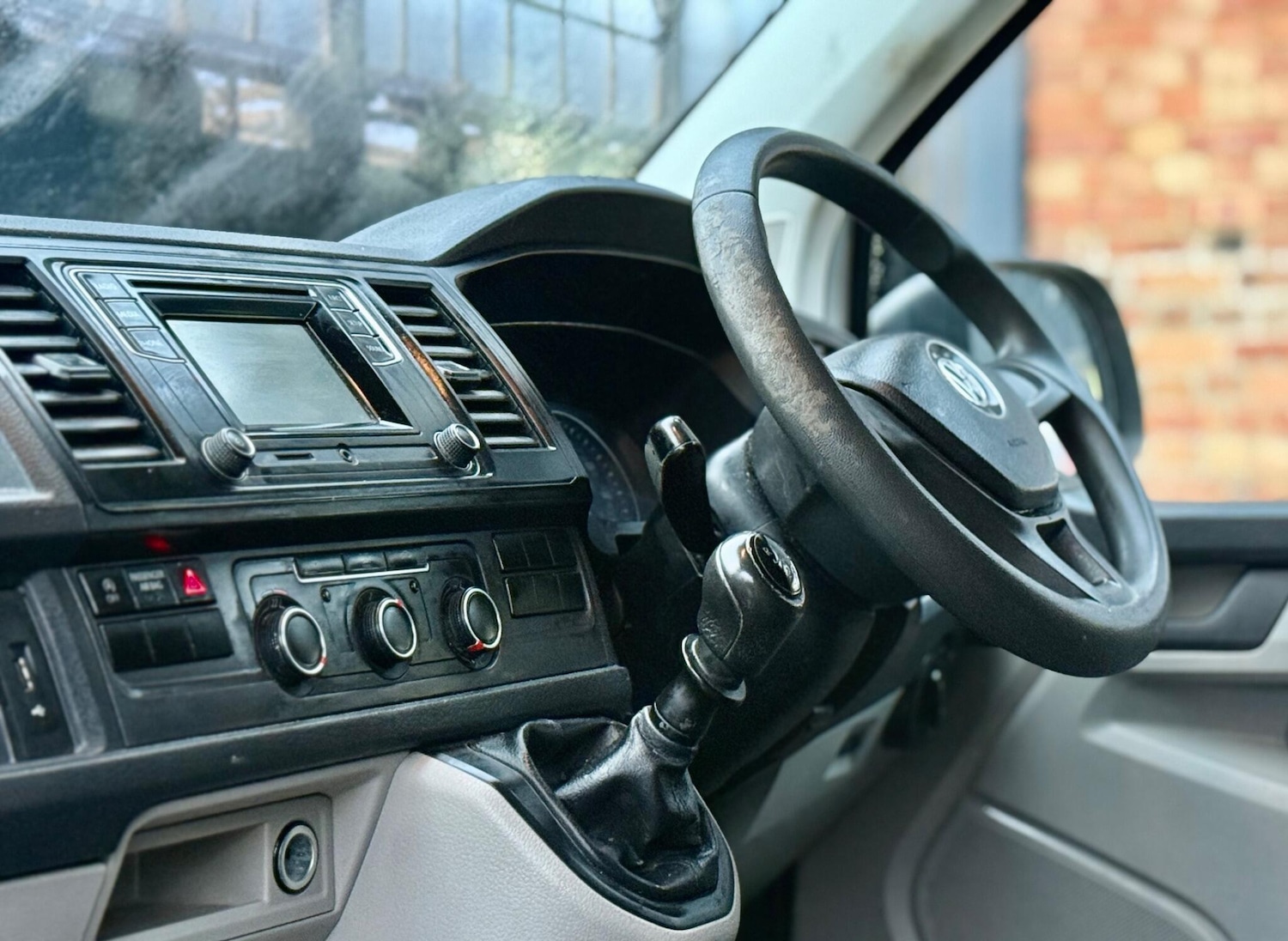 Used Volkswagen Transporter 2018 for sale - 77578848: Photo 15