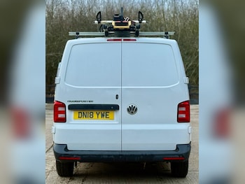 Used Volkswagen Transporter 2018 for sale - 77578848: Photo