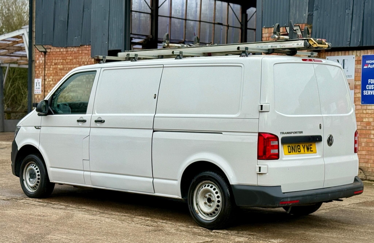 Used Volkswagen Transporter 2018 for sale - 77578848: Photo 9