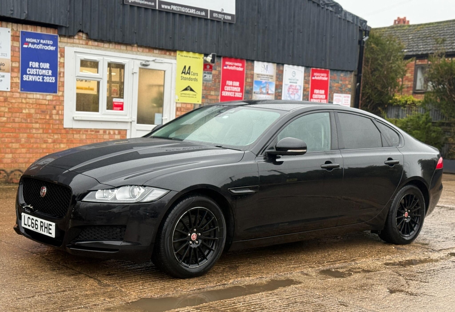 Used Jaguar XF 2016 for sale - 77336899: Photo 1