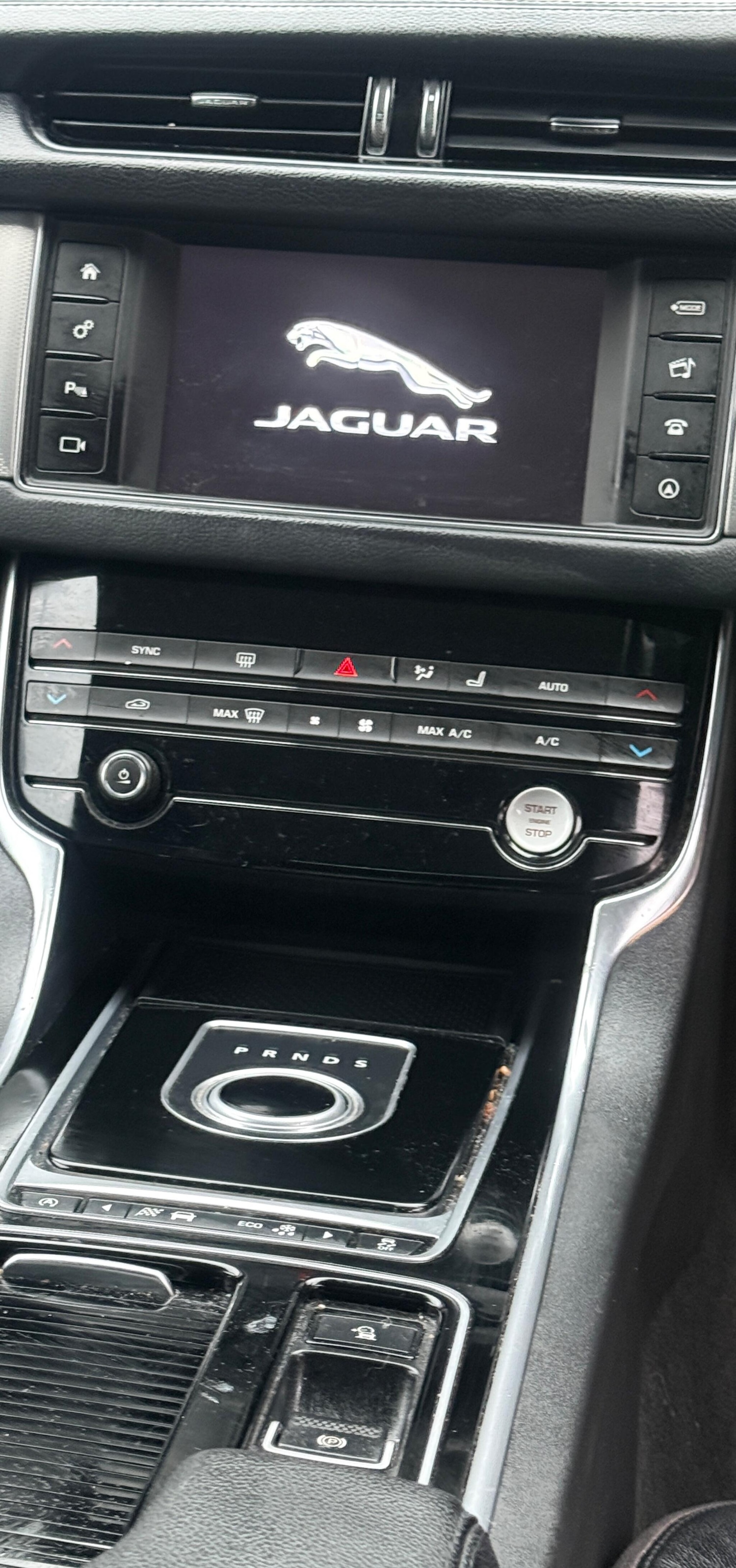 Used Jaguar XF 2016 for sale - 77336899: Photo 16