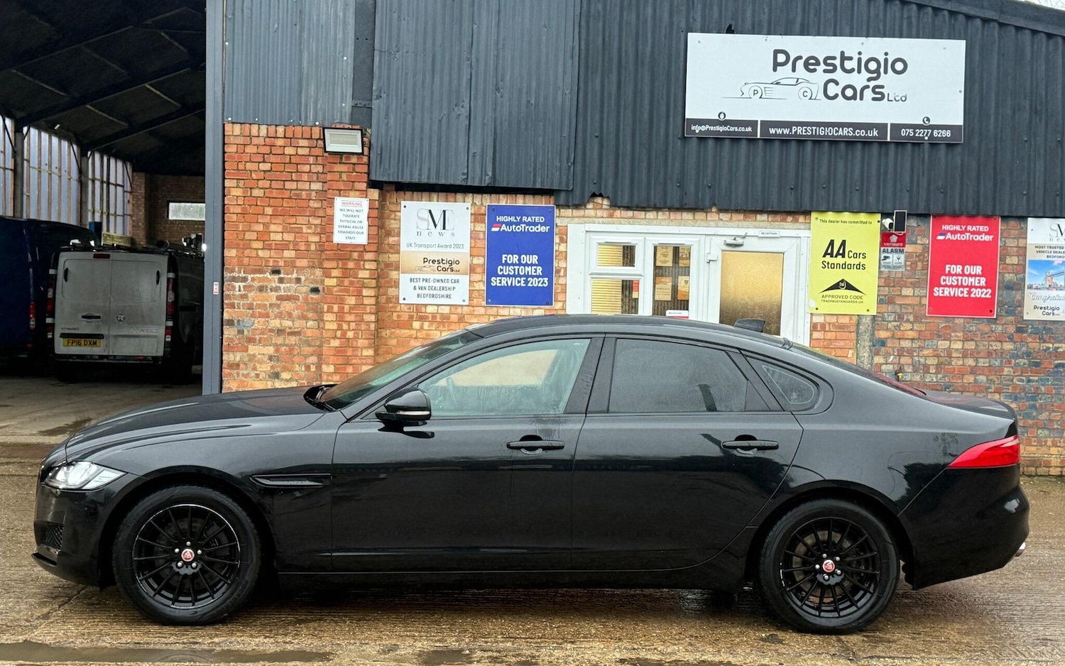 Used Jaguar XF 2016 for sale - 77336899: Photo 3