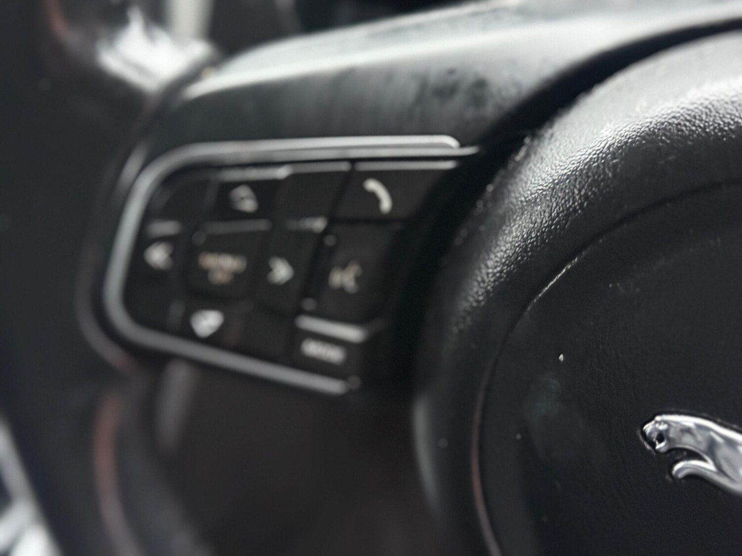 Used Jaguar XF 2016 for sale - 77336899: Photo 37