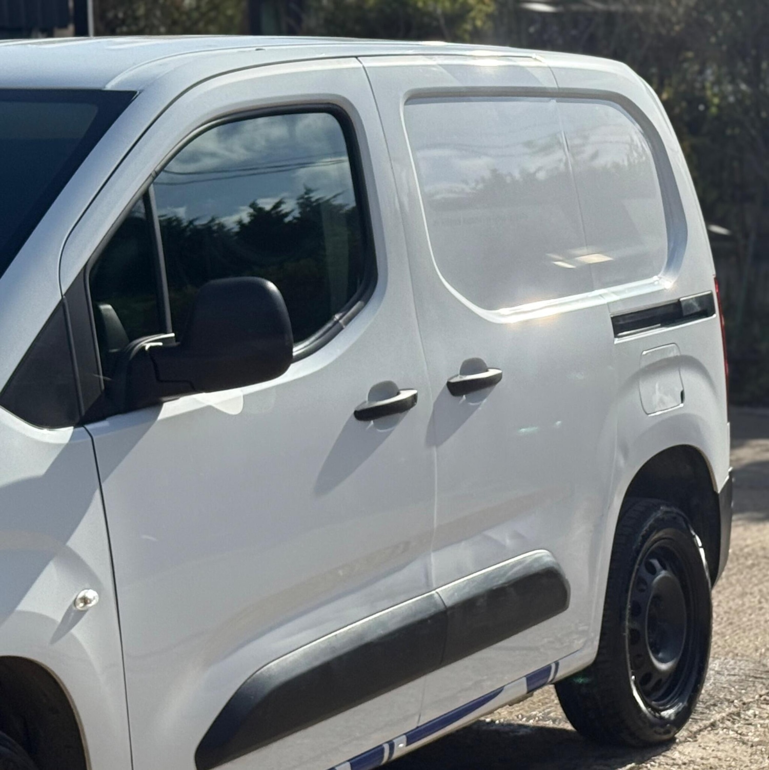 Vehicle 27