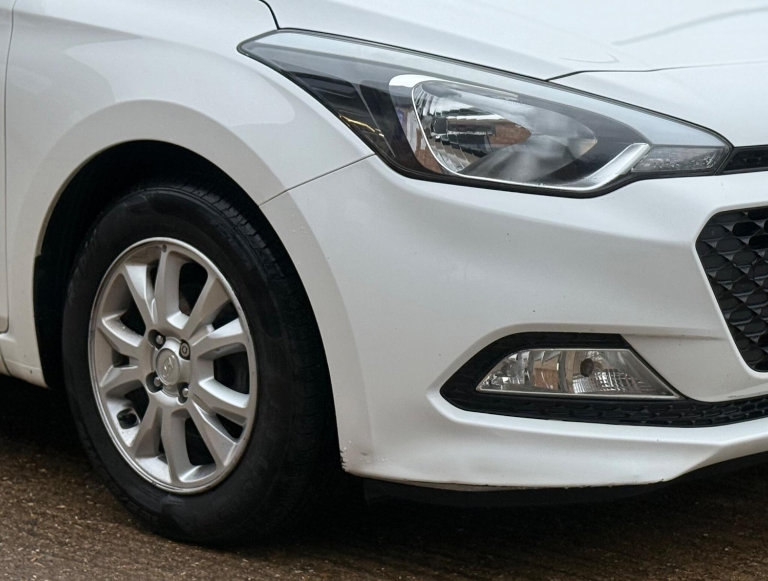 Used Hyundai i20 2017 for sale - 77563648: Photo 20