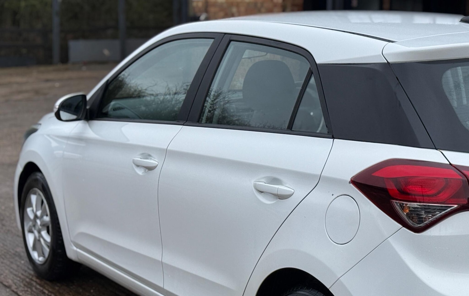 Used Hyundai i20 2017 for sale - 77563648: Photo 27