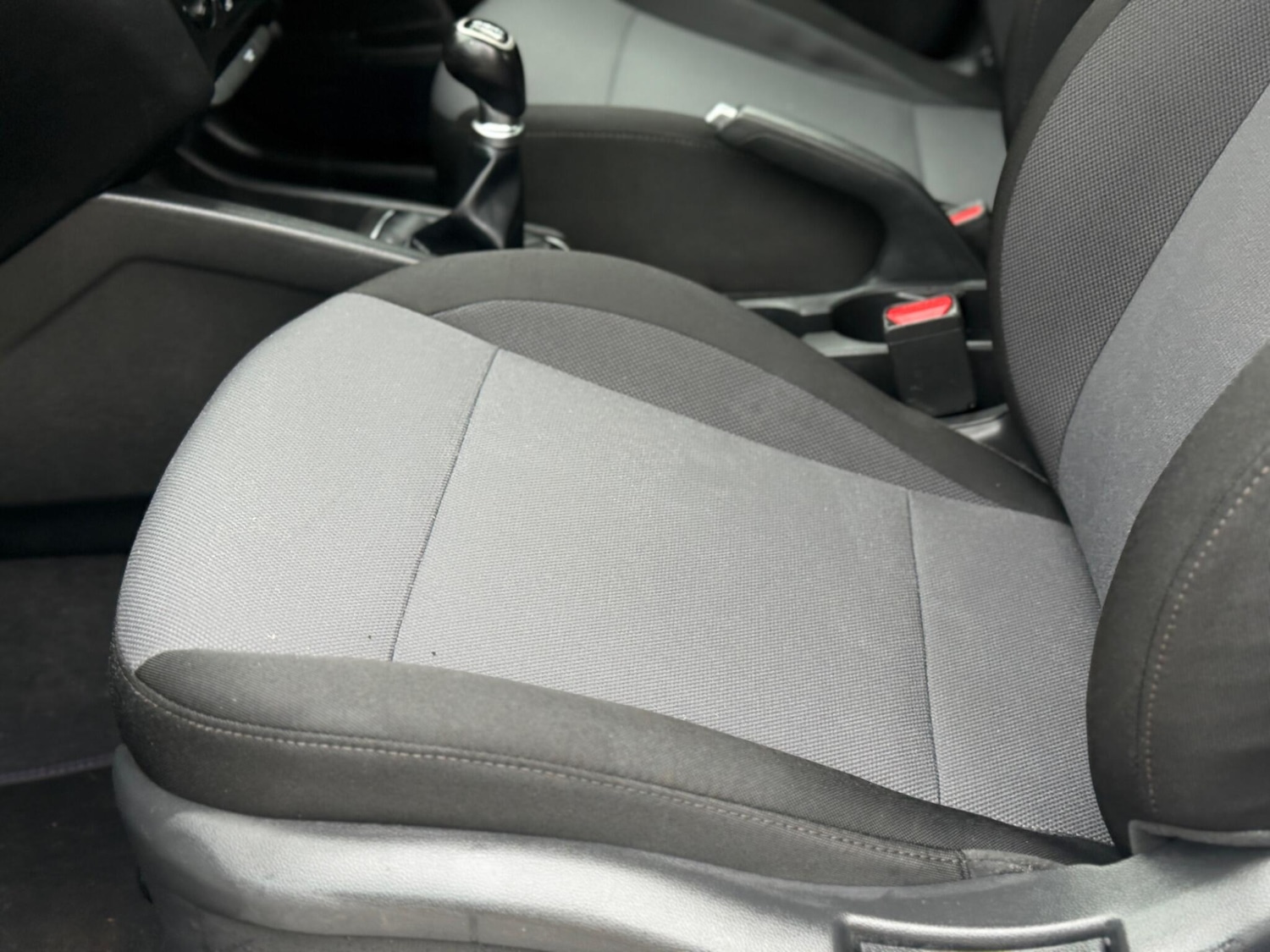 Used Hyundai i20 2017 for sale - 77563648: Photo 33