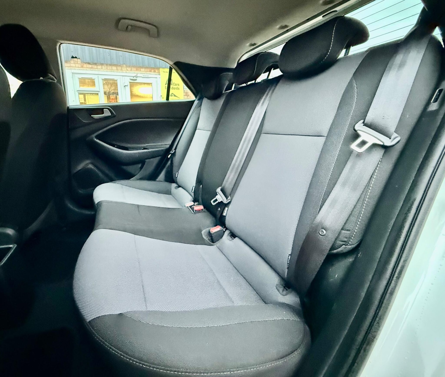 Used Hyundai i20 2017 for sale - 77563648: Photo 42