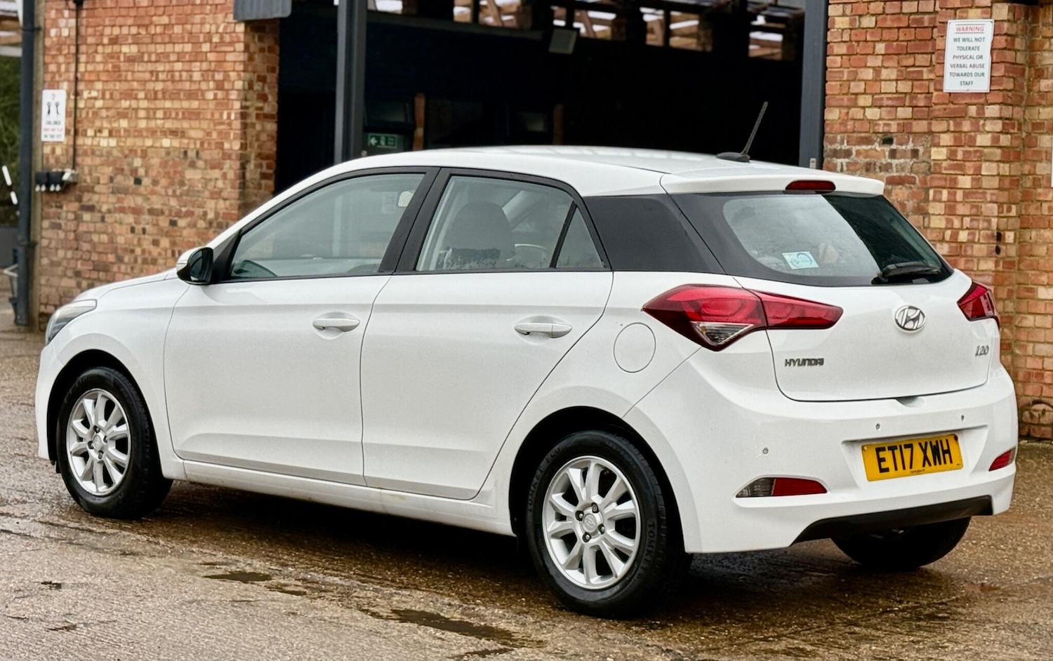 Used Hyundai i20 2017 for sale - 77563648: Photo 9