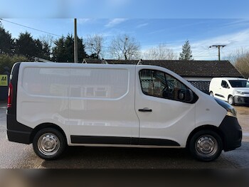 Used Vauxhall Vivaro 2016 for sale - 77650448: Photo