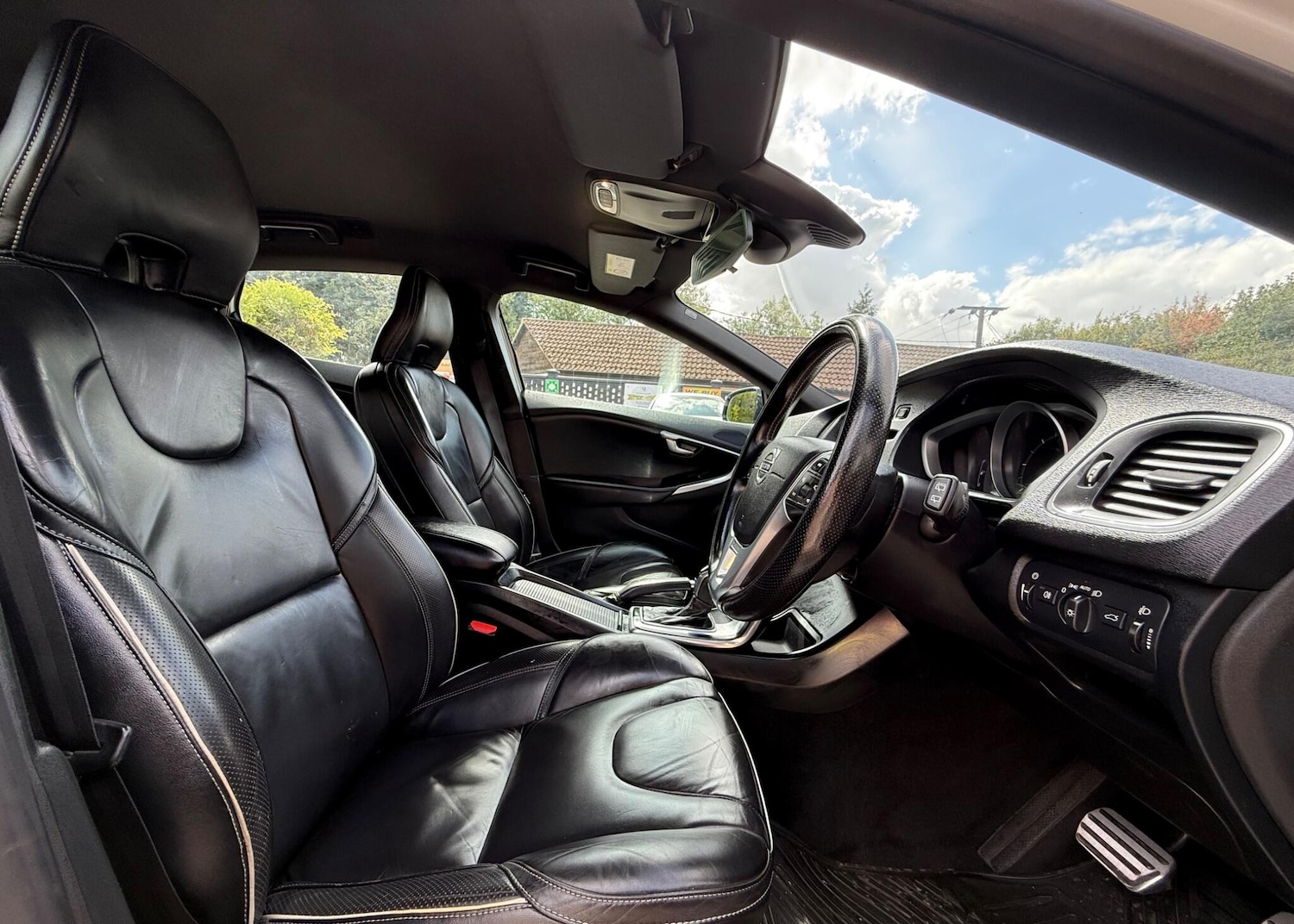 Used Volvo V40 2015 for sale - 76311669: Photo 13