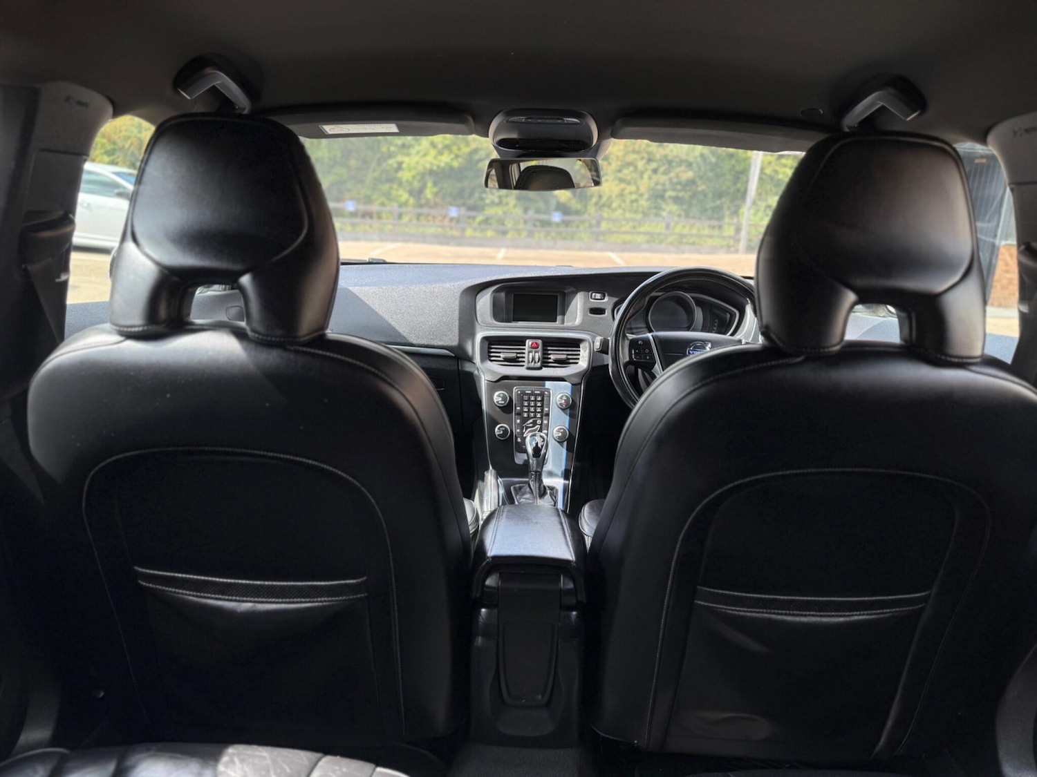 Used Volvo V40 2015 for sale - 76311669: Photo 21